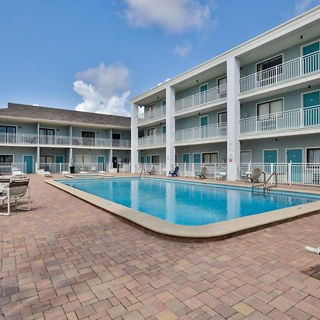 Coastal Waters Studio 111 - Pool Side Studio Hotel New Smyrna Beach Buitenkant foto